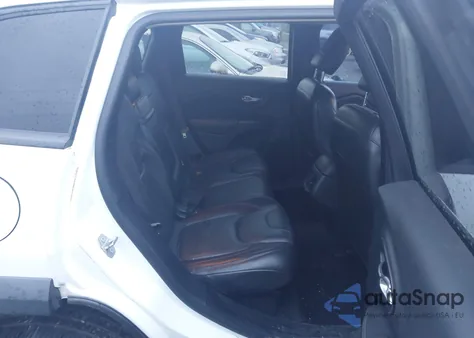 2015 Jeep Cherokee Trailhawk z USA, uszkodzony, nr VIN 1C4PJMBS6FW647672